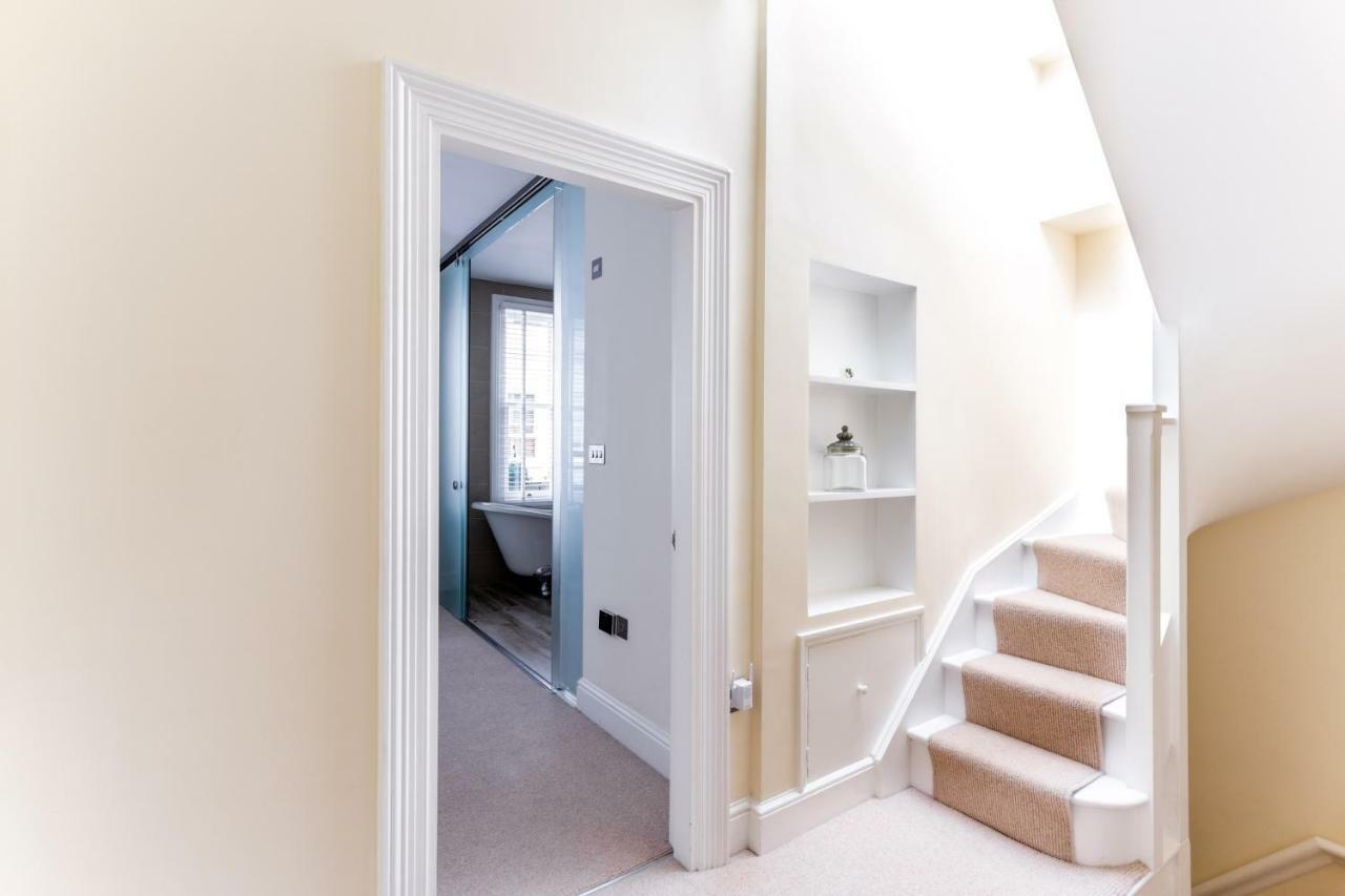 Logan Mews By Lime Street Apartment London Exterior photo