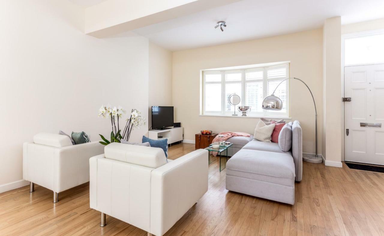 Logan Mews By Lime Street Apartment London Exterior photo